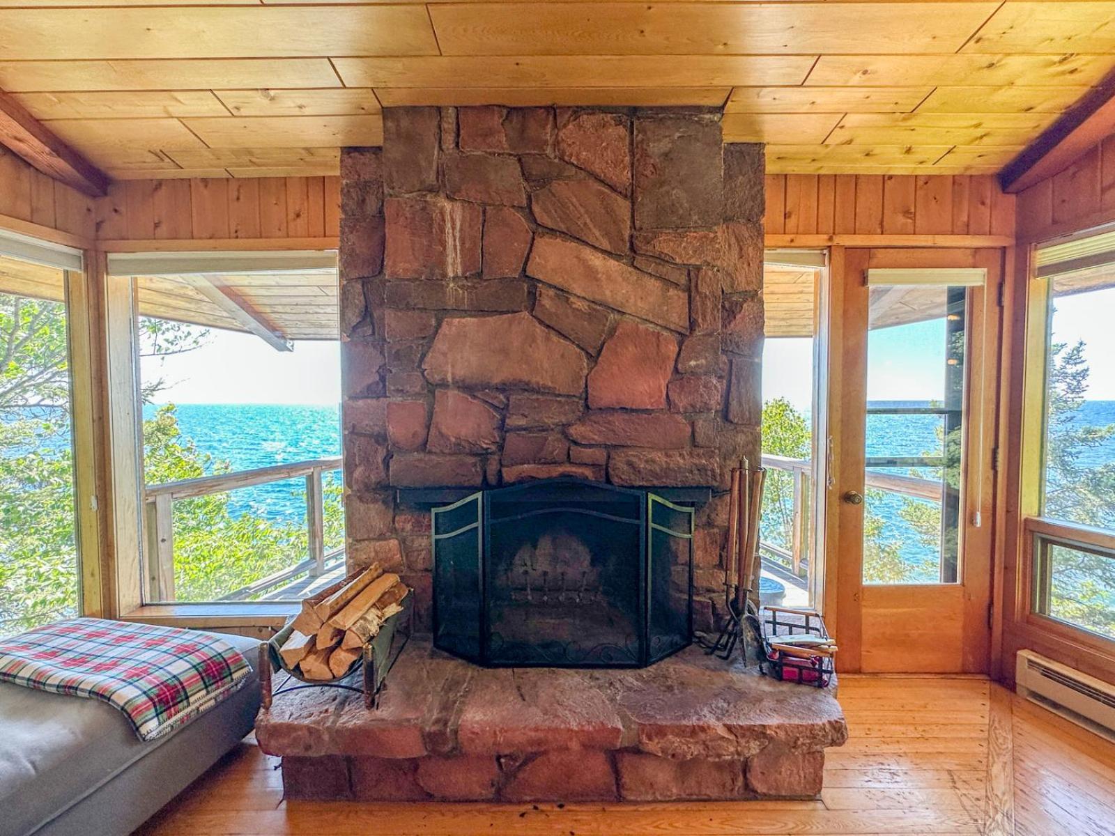 Baileys On The Lake By Cascade Vacation Rentals Lutsen Exterior photo