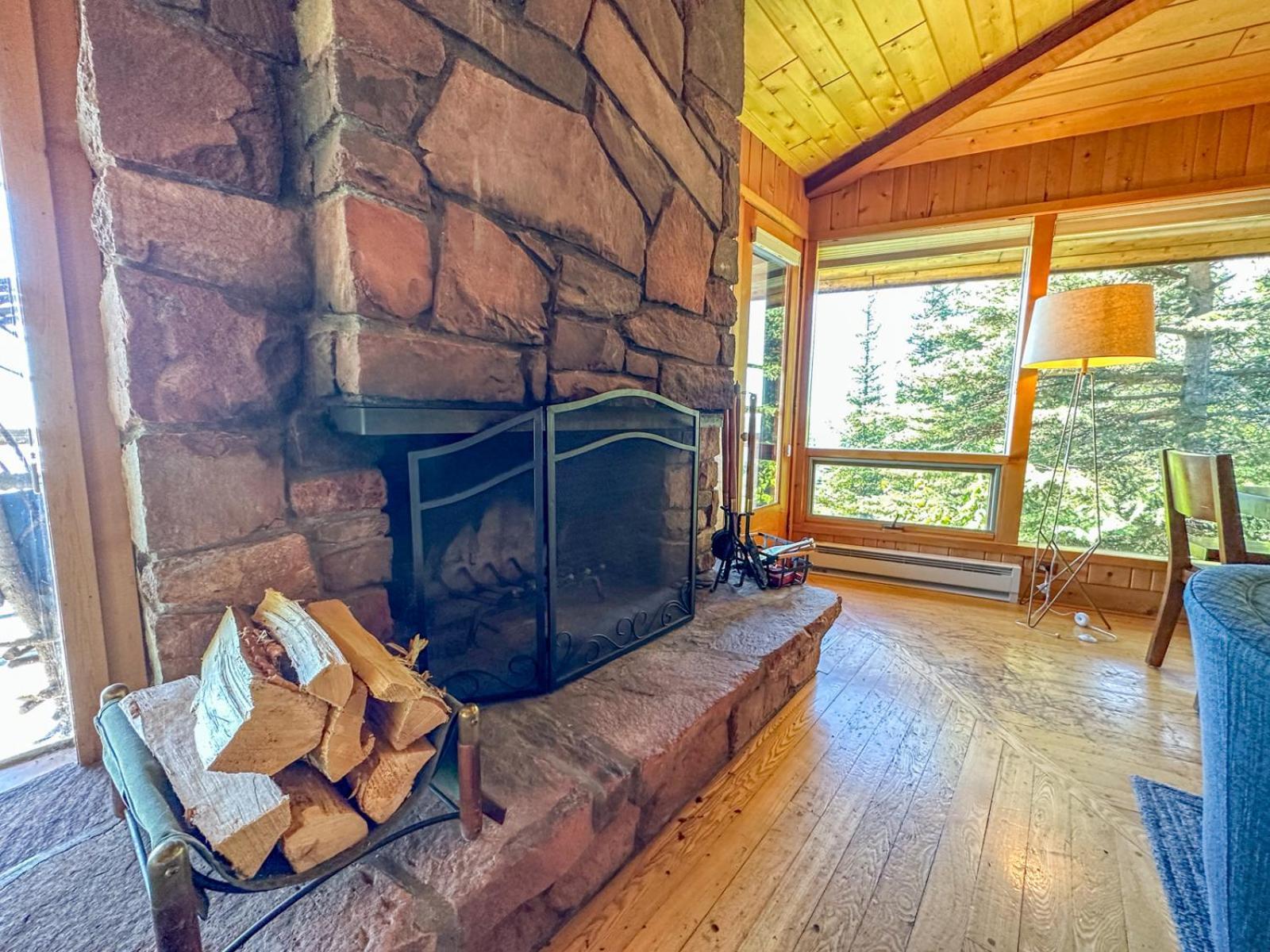 Baileys On The Lake By Cascade Vacation Rentals Lutsen Exterior photo
